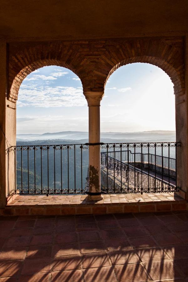 Hotel Tugasa Castillo De Castellar Castellar de la Frontera Dış mekan fotoğraf