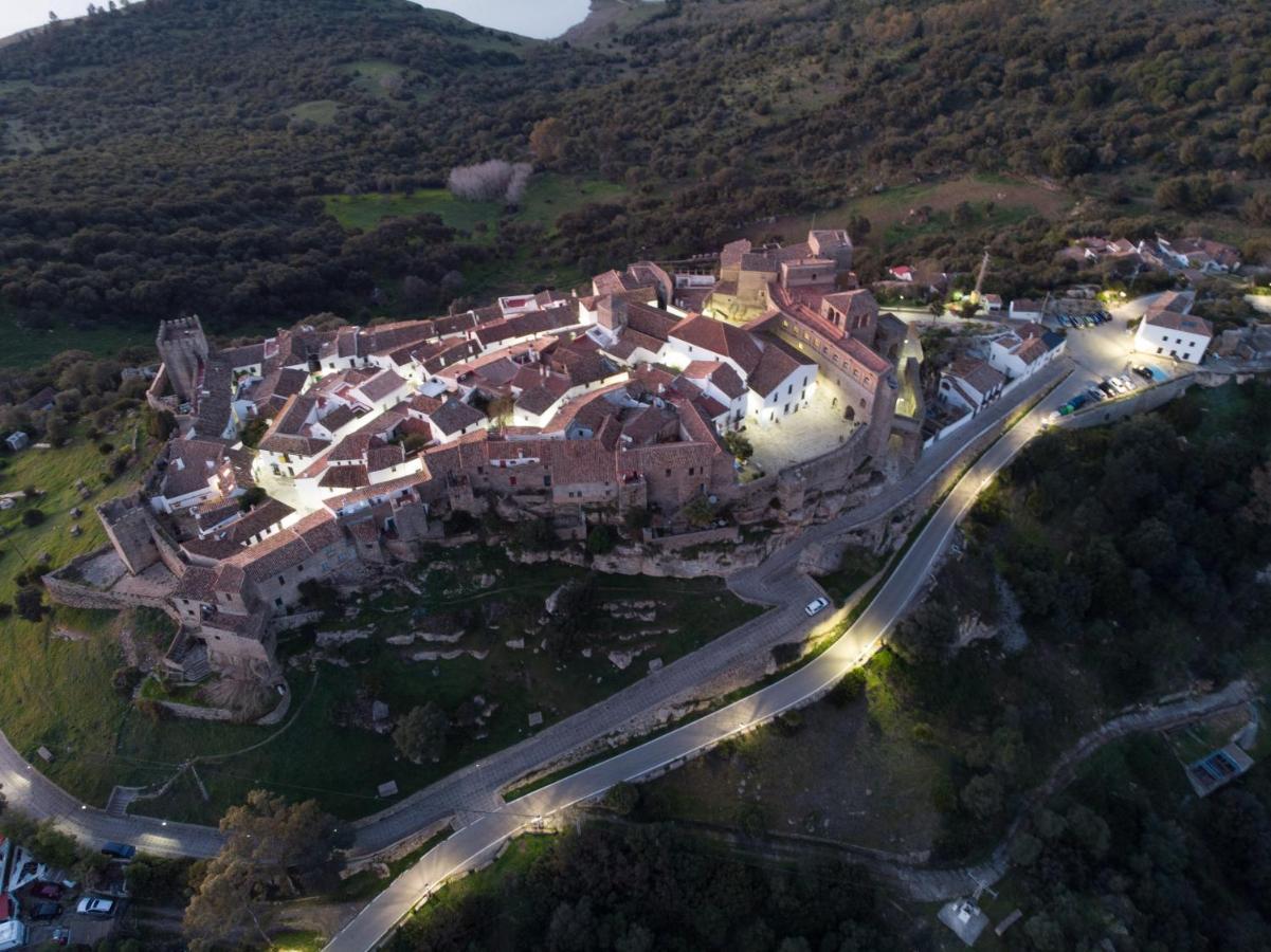 Hotel Tugasa Castillo De Castellar Castellar de la Frontera Dış mekan fotoğraf