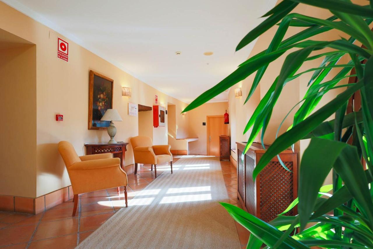Hotel Tugasa Castillo De Castellar Castellar de la Frontera Dış mekan fotoğraf
